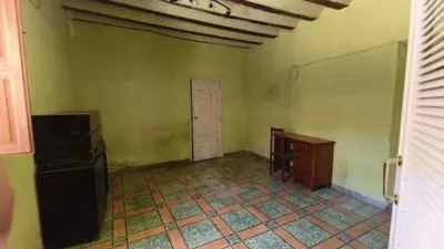Terraced house on Sandalio Cuevas Street photo 8