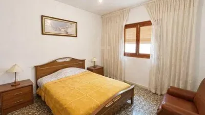 Chalet on a street in Barcelona photo 16