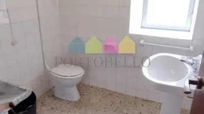 Casa – O Porto do Barqueiro, A Estación - Més