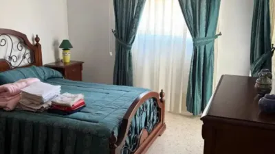 Chalet en alquiler en Dos Hermanas, Dos Hermanas de 1.250 €<span>/mes</span>