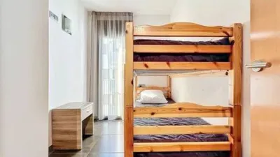 Apartment on Carrer de la Roca Maura photo 15