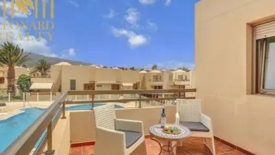 Terraced house on Calle Cano photo 2