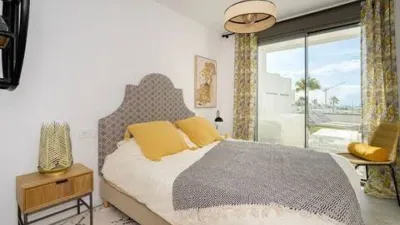 Apartment on Calle de Colombia, 2 photo 17