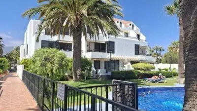 Apartment on Avenida Santiago Puig photo 6