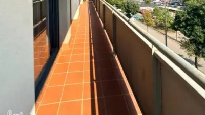 Apartment in Terrassa photo 2