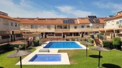 Townhouse on Calle Mar del Norte photo 3
