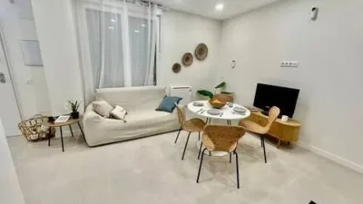 Apartment on Eduardo Terán Street photo 2