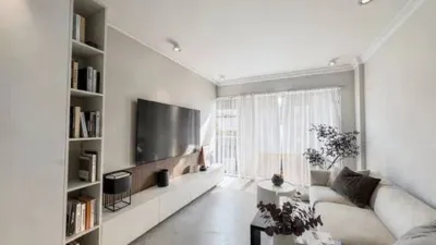 Apartment on Calle del Siglo XX photo 20