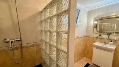 Flat on Calle de Patricio Zammit photo 29