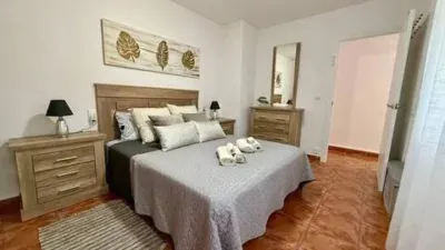 Flat on Calle de Patricio Zammit photo 36