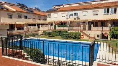 Townhouse on Calle Mar del Norte photo 4