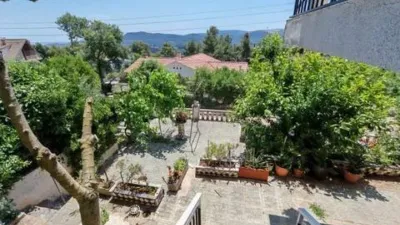 Chalet in Corbera de Llobregat photo 2