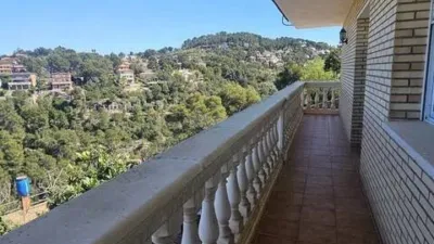 Chalet en Corbera de Llobregat photo 2