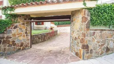 Chalet on Carrer del Priorat photo 28