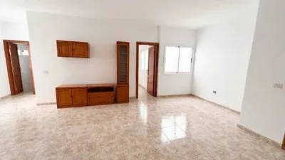 Piso en Vecindario-Los Llanos photo 2