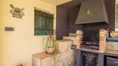 Chalet on Carrer del Priorat photo 7