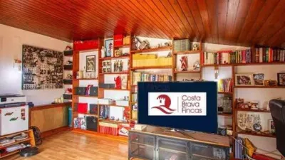 Chalet on Carrer del Priorat photo 25