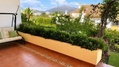 Townhouse in El Paraíso-Atalaya-Benamara photo 5