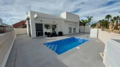 Casa – Los Montesinos - Más