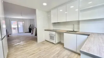 Apartment in El Clot photo 3