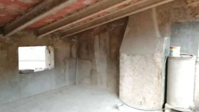 Rustic house in La Vall d'en Bas photo 7