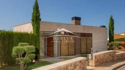Chalet in Santa Maria de Llorell photo 2