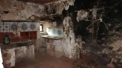 Rustic house in La Vall d'en Bas photo 2