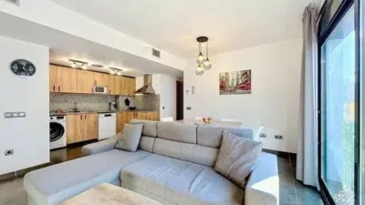 Apartment on Carrer de la Roca Maura photo 8
