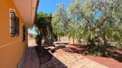 Chalet on Carrer Turquesa photo 25