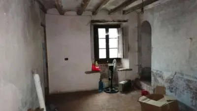 Rustic house in La Vall d'en Bas photo 4