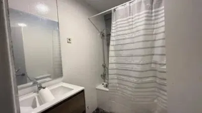 Apartment on Paseo de las Acacias photo 14