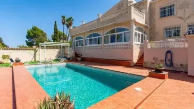Chalet on Pintor Murillo Street photo 44