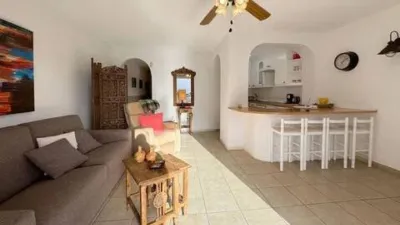Apartment on Calle Victor Zurita Soler photo 34