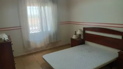 Chalet en La Carlota photo 8