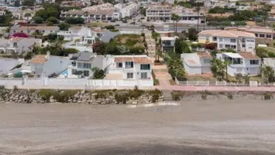 Chalet on Calle del Azahar photo 5
