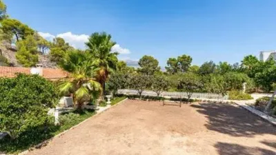Chalet on Pintor Murillo Street photo 16