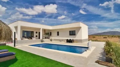 Chalet in Camarillas photo 12