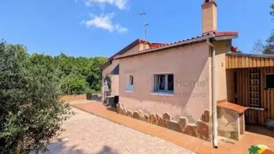 Chalet on Ronda del Paradís photo 4