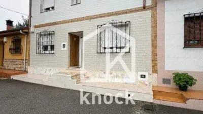 Terraced house on Fuente Villar Street photo 2