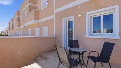 Townhouse on Avinguda de Mare Nostrum photo 41
