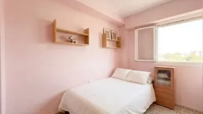 Flat on Calle de la Prosperidad photo 8