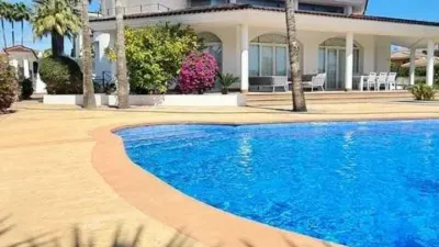 Chalet on Carrer de Fuerteventura photo 7