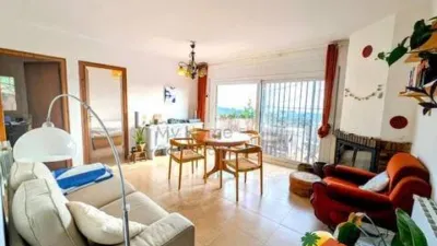 Chalet on Carrer del Montsia photo 8