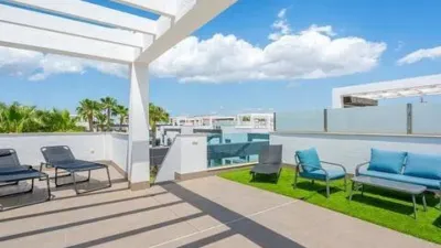 Top-floor apartment in Orihuela Costa photo 2