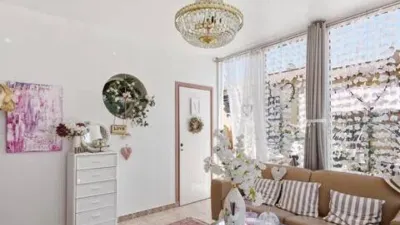 Flat on Carrer la Sagra photo 7