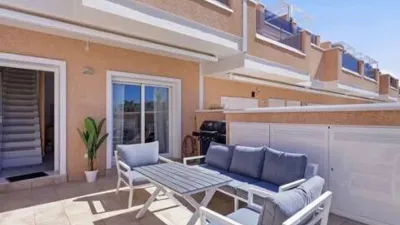 Townhouse on Avinguda de Mare Nostrum photo 3