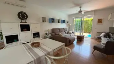 Chalet on Carrer Cap de Salou photo 10