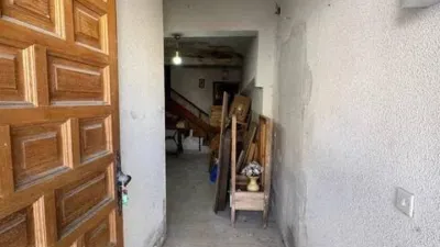 Rustic house on Condesa de Villaoquina Street photo 3
