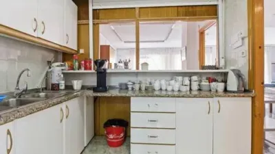 Apartment on Hermanos Bazán Street photo 11