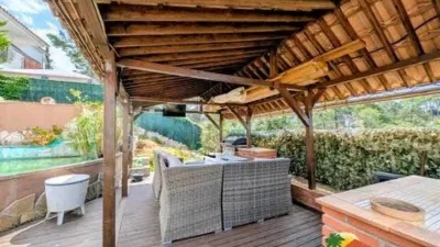 Chalet on Carrer de Tordera photo 39